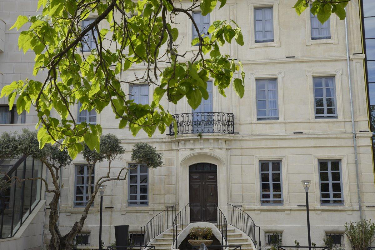 Hotel Atrium Arles Exterior photo